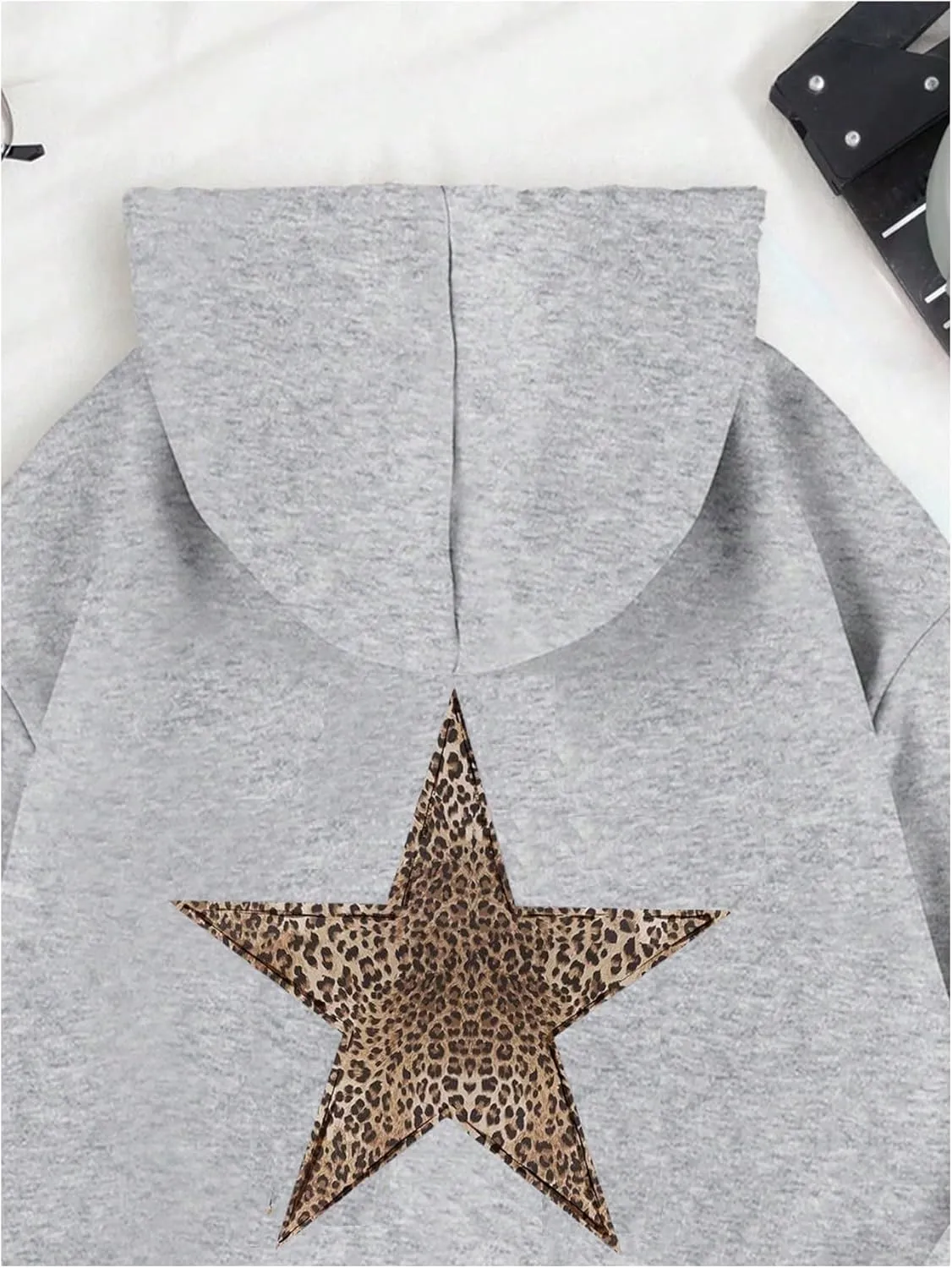 Floerns Girls Heart Graphic Print Long Sleeve Hooded Sweatshirt Pullover Tops