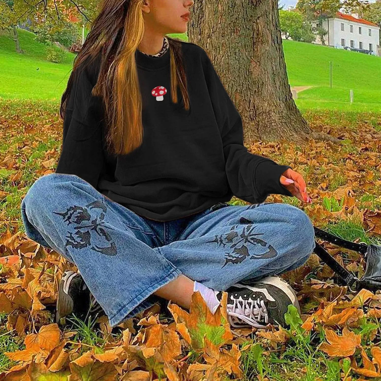 Women Long Sleeve Mushroom Embroidery Casual Oversized Crewneck Pullover Sweatshirt Tops