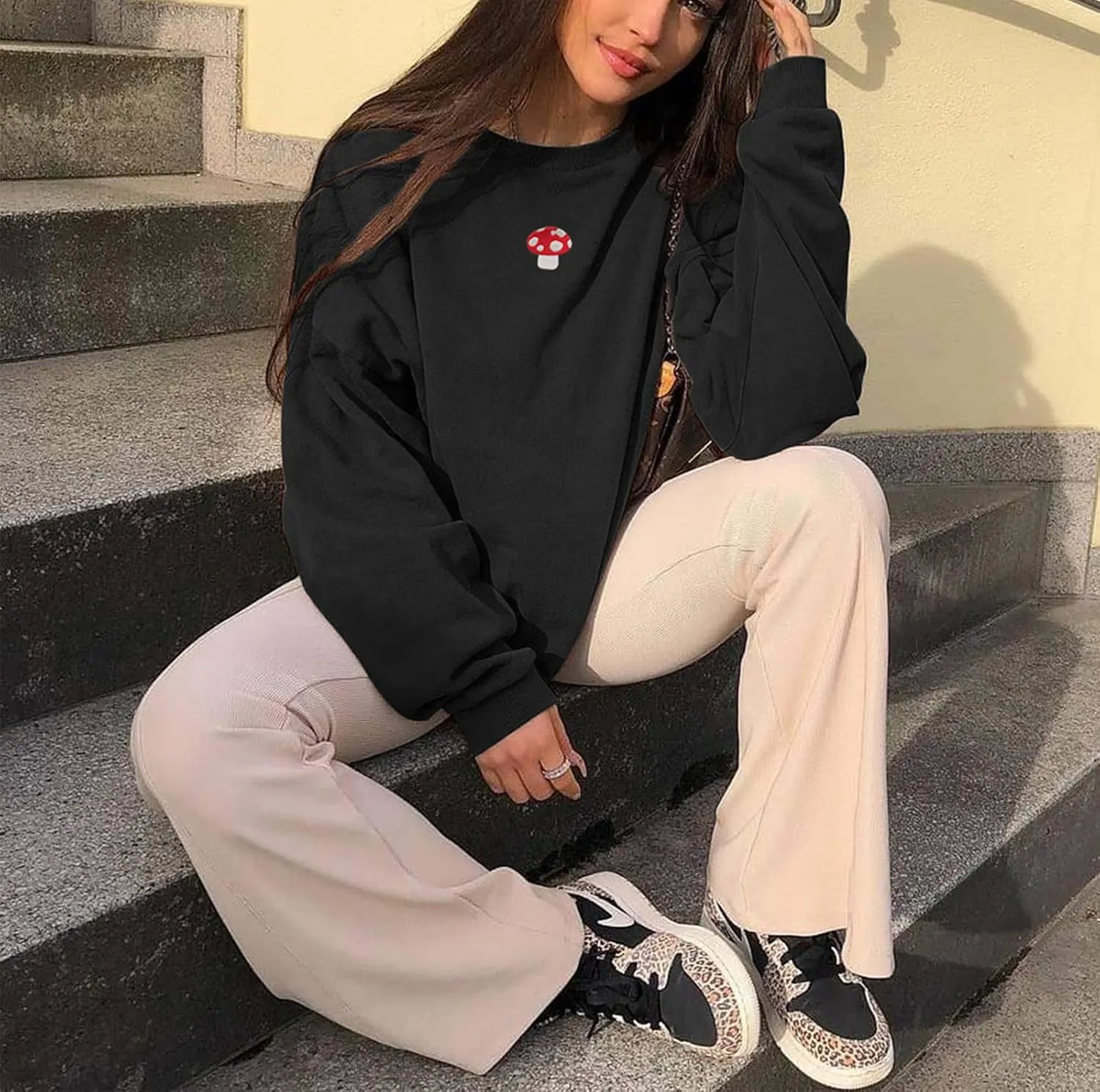 Women Long Sleeve Mushroom Embroidery Casual Oversized Crewneck Pullover Sweatshirt Tops