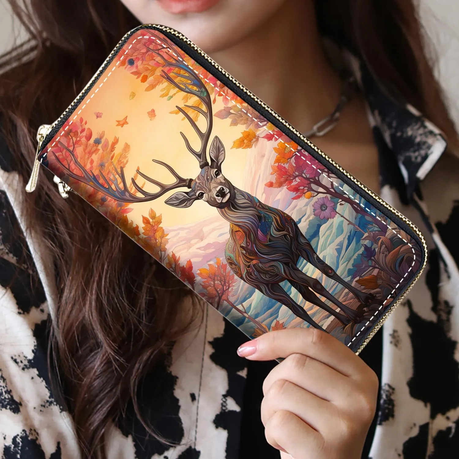 Women's Large Capacity Wallet, Portable PU Leather Zipper Wallet for Smart Phone/Card/Coin/Cash, Multifunctional Clutch Wallet with Removable Wristlet Strap, Abstract Paint Deer