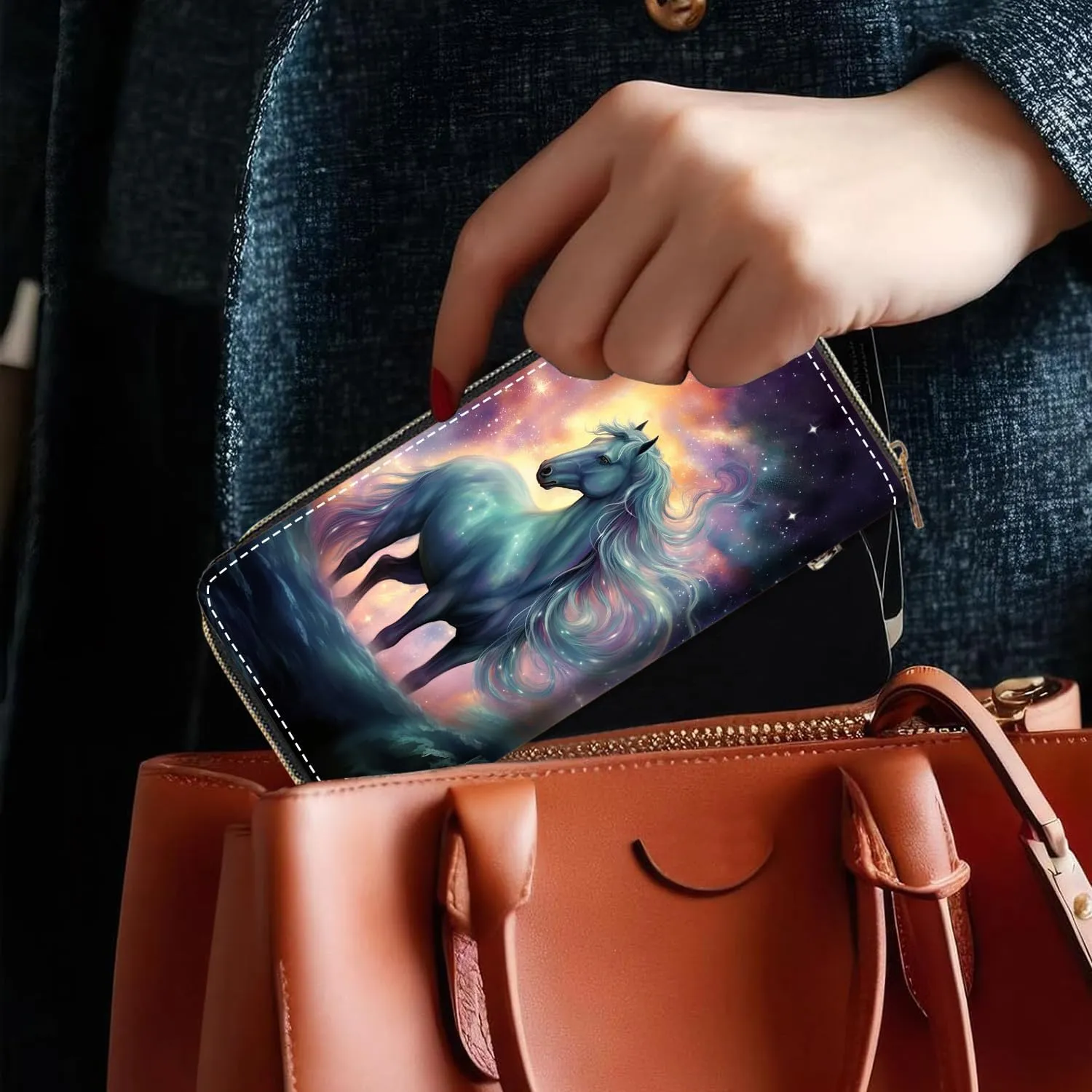 Women's Large Capacity Wallet, Portable PU Leather Zipper Wallet for Smart Phone/Card/Coin/Cash, Multifunctional Clutch Wallet with Removable Wristlet Strap, Abstract Paint White Horse